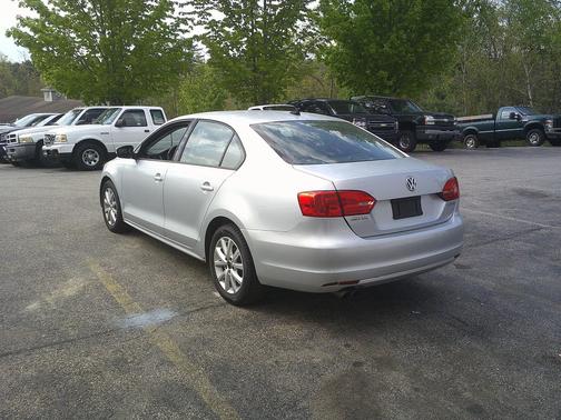 Silver 2012 Volkswagen Jetta SE