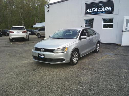 Silver 2012 Volkswagen Jetta SE