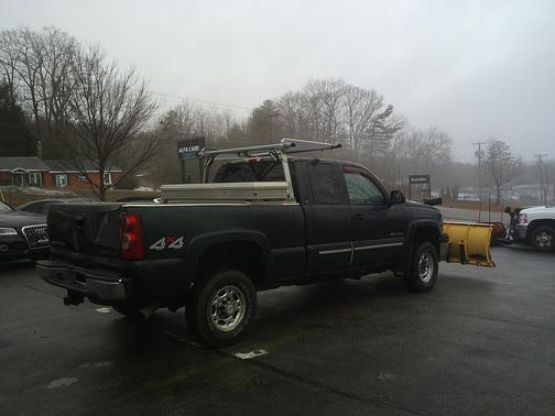 2003 Chevrolet Silverado 2500 LS H/D Extended Cab