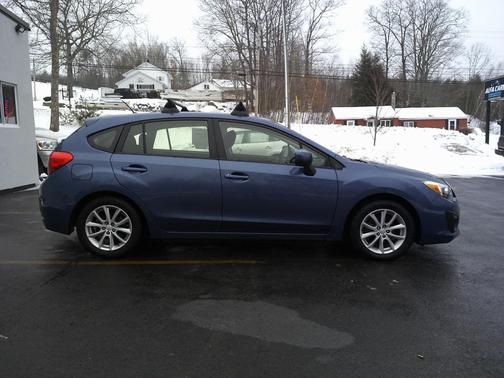 2013 Subaru Impreza 2.0i Premium