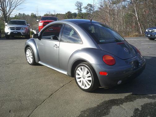 2004 Volkswagen New Beetle GL
