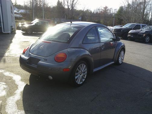 2004 Volkswagen New Beetle GL