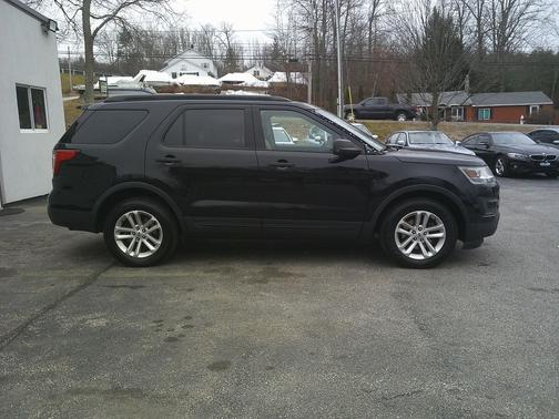2016 Ford Explorer Base