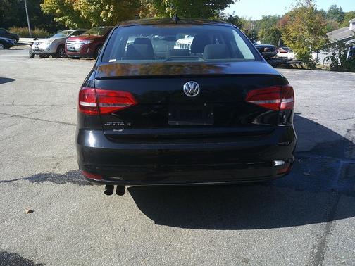 2015 Volkswagen Jetta Auto S w/Technology