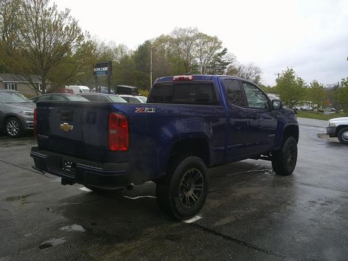 Green 2016 Chevrolet Colorado Z71