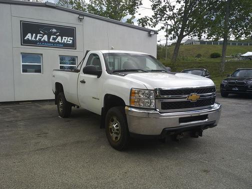 White 2013 Chevrolet Silverado 2500 Work Truck
