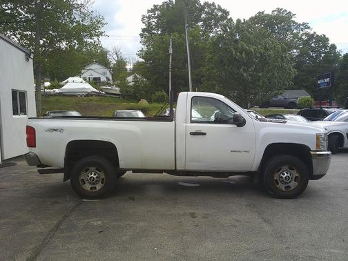 White 2013 Chevrolet Silverado 2500 Work Truck