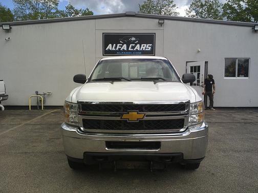 White 2013 Chevrolet Silverado 2500 Work Truck