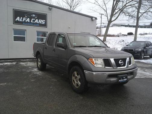 2005 Nissan Frontier SE Crew Cab