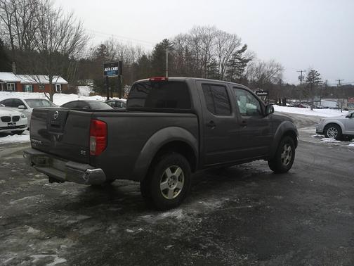 2005 Nissan Frontier SE Crew Cab