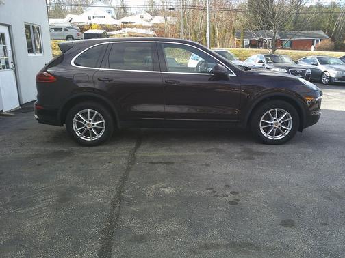 2016 Porsche Cayenne Cayenne
