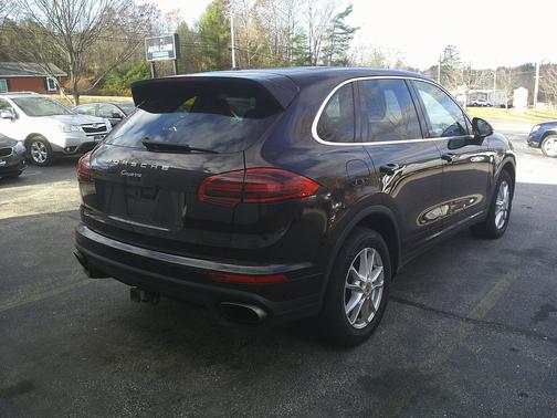 2016 Porsche Cayenne Cayenne