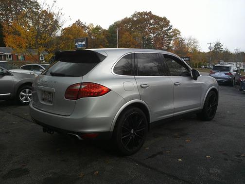 2013 Porsche Cayenne Cayenne