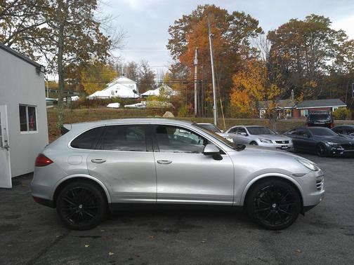 2013 Porsche Cayenne Cayenne