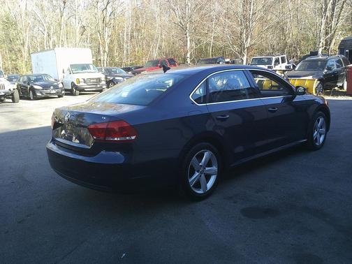 2015 Volkswagen Passat 1.8T Limited Edition