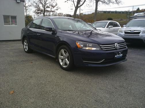 2014 Volkswagen Passat 1.8T S