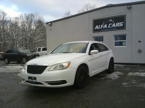2014 Chrysler 200 LX