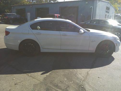 2012 BMW 528 xDrive