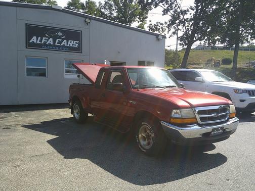 Red 1999 Ford Ranger XLT SuperCab
