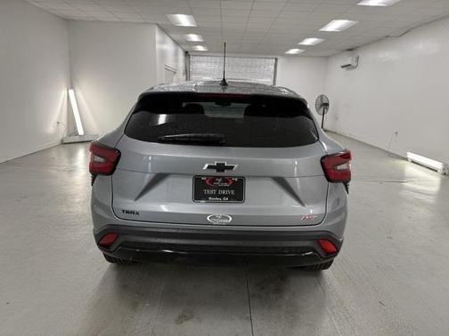 2025 Chevrolet Trax FWD 1RS
