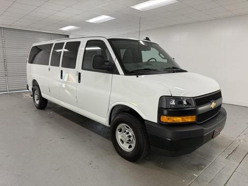2025 Chevrolet Express 3500 RWD 3500 Extended Wheelbase LS