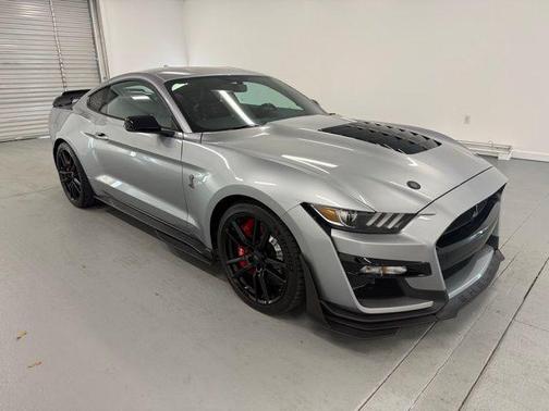2022 Ford Shelby GT500 Base