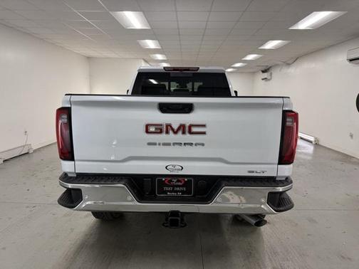 2026 GMC Sierra 2500 SLT