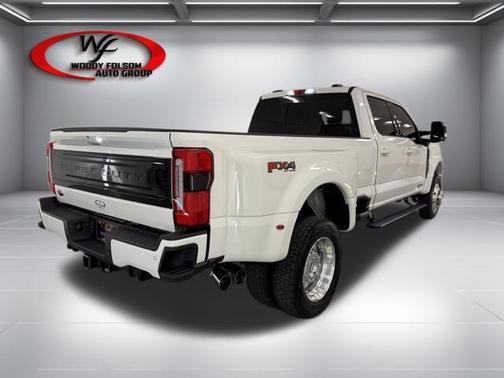 Star White Metallic Tri-Coat 2026 Ford F-450 Platinum