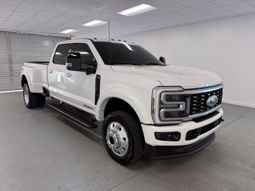 2026 Ford F-450 Platinum
