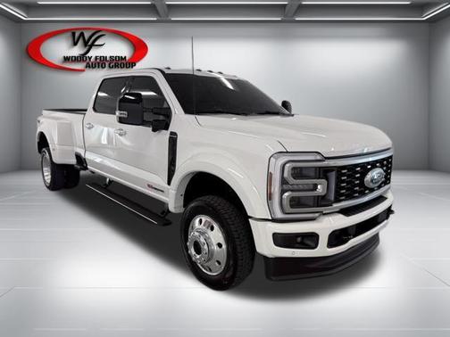 Star White Metallic Tri-Coat 2026 Ford F-450 Platinum