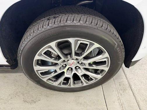 Glacier White Tricoat 2026 GMC Yukon Denali