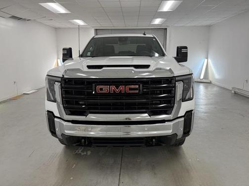 2025 GMC Sierra 2500 Base