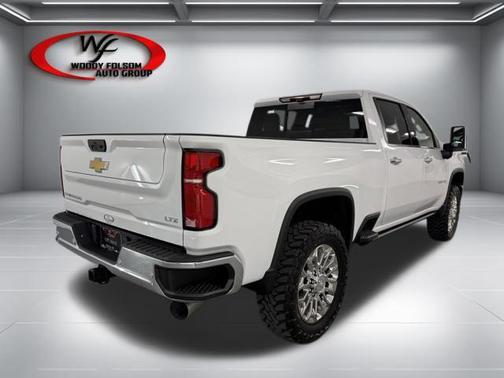 Summit White 2025 Chevrolet Silverado 2500 LTZ