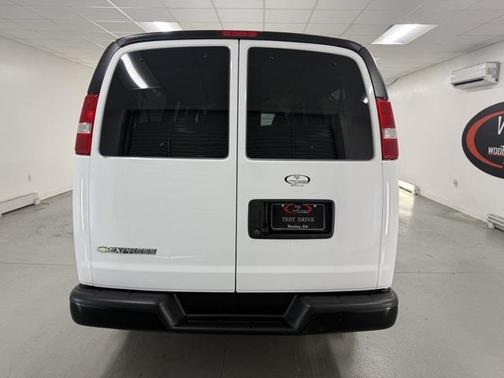 2024 Chevrolet Express 3500 RWD 3500 Extended Wheelbase LS