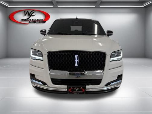 Pristine White Metallic Tri-Coat 2023 Lincoln Navigator Black Label