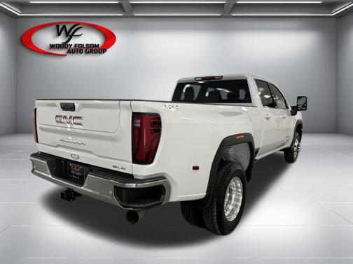 Summit White 2026 GMC Sierra 3500 SLE
