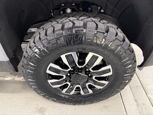 2026 GMC Sierra 2500 SLT