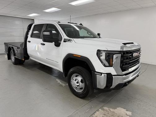 2025 GMC Sierra 3500 Base