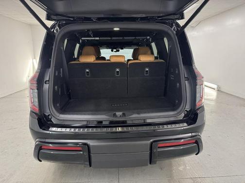 2025 Nissan Armada Platinum Reserve 4WD