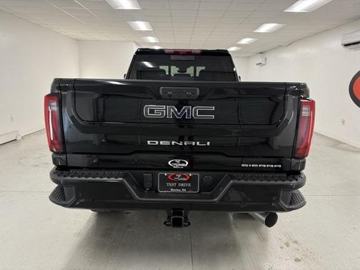 2025 GMC Sierra 2500 Denali Ultimate