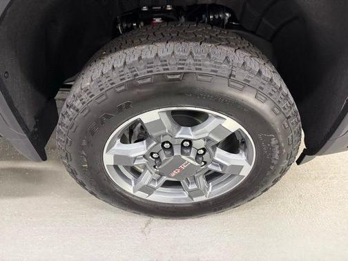 2025 GMC Sierra 2500 SLT