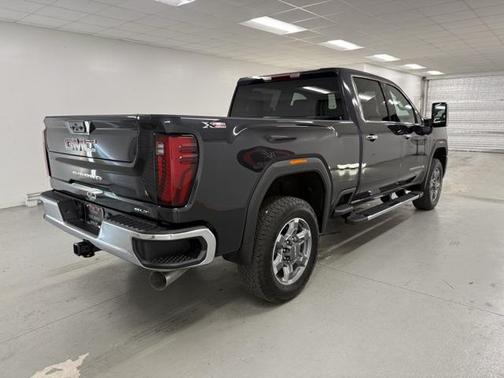 2025 GMC Sierra 2500 SLT