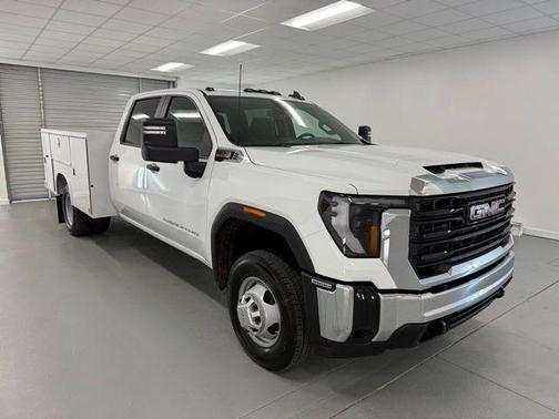 Summit White 2026 GMC Sierra 3500 Base