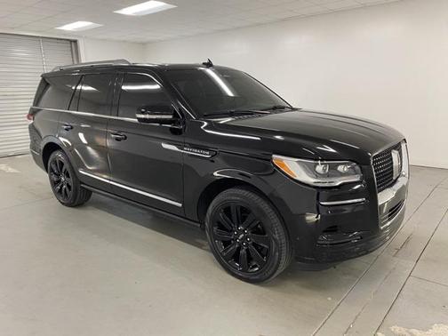 2024 Lincoln Navigator Reserve