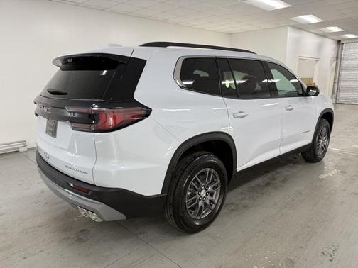 2026 GMC Acadia Elevation FWD