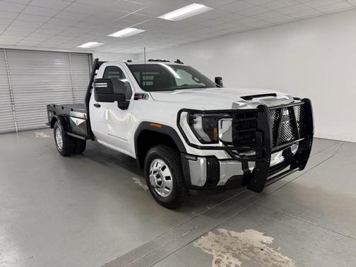 2025 GMC Sierra 3500 Base