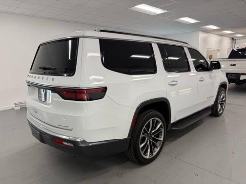 2022 Jeep Wagoneer Series II 4x4