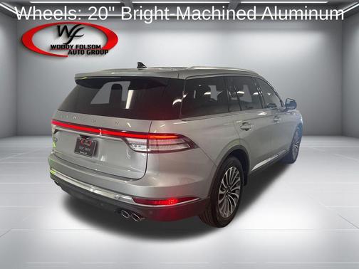 Silver Radiance Metallic Clearcoat 2023 Lincoln Aviator Standard