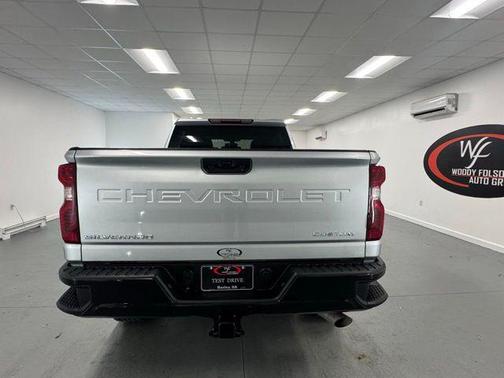 2023 Chevrolet Silverado 2500 Custom