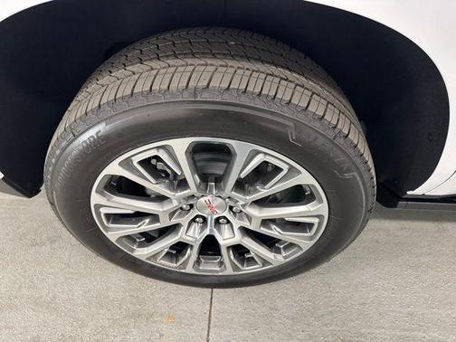 Summit White 2026 GMC Yukon Denali